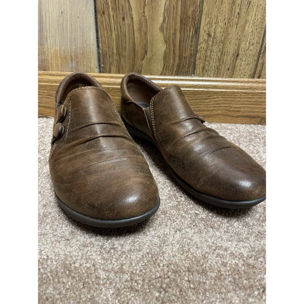 Baretraps Loafers Women's Size 7.5 Brown Naydia Cushion Slip-On‎ Casual Comfort